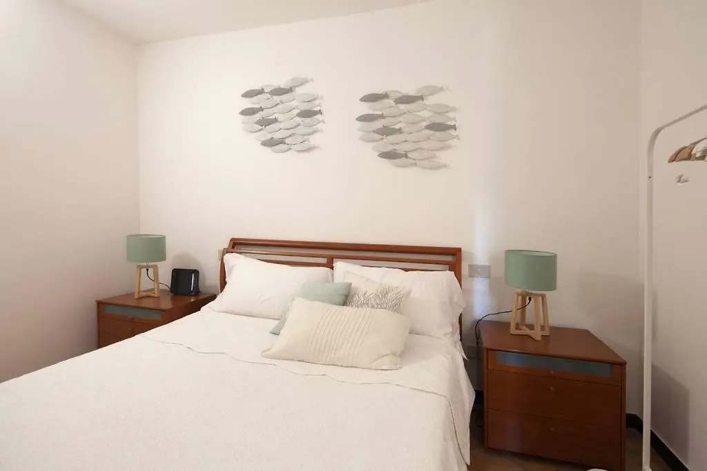 Il Meriggio Apartment Riomaggiore 0*,  Italy